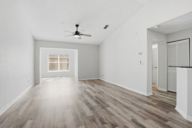 Photo - 8215 Ibis Club Dr Unidad 107