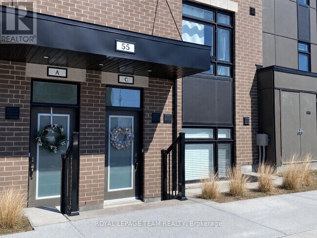 Photo - 55 Overberg Way Unit C