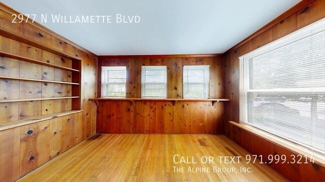 Building Photo - 2977 N Willamette Blvd Rental
