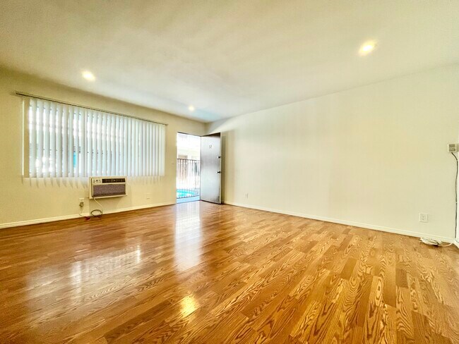 Photo - 4098 Arch Dr Unit 12