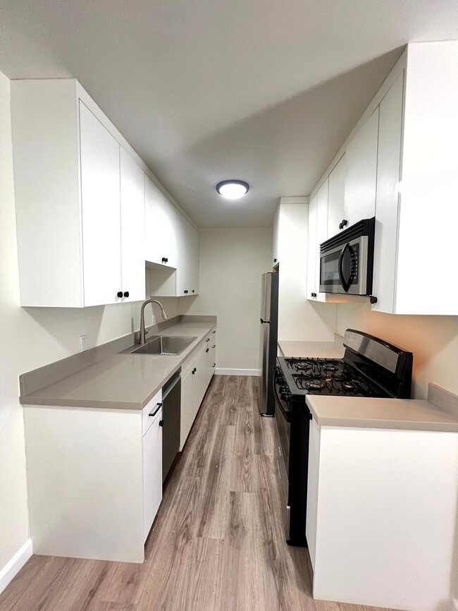 Photo - 2408 Ocean Park Pl S Unit 2