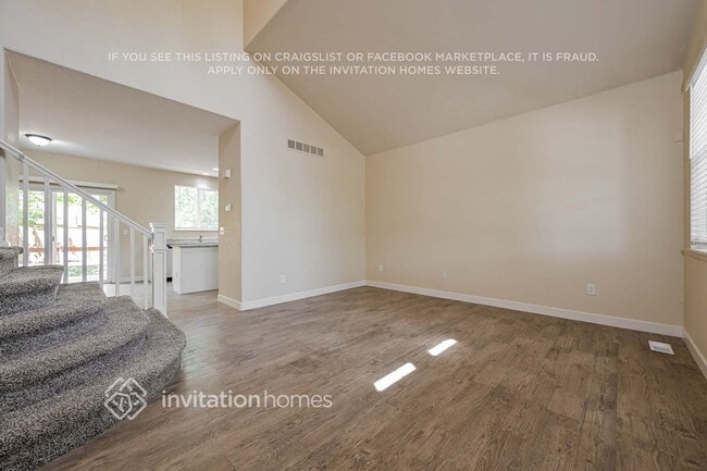 Photo - 11027 Chesmore St