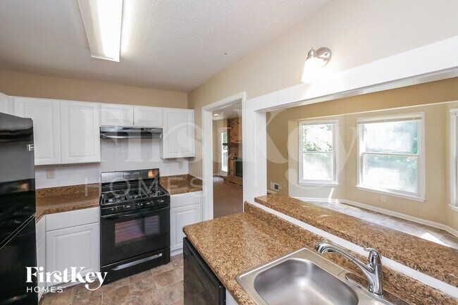 Photo - 1701 Underwood Dr SE