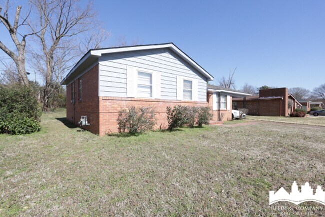 Photo - 4887 Peace St