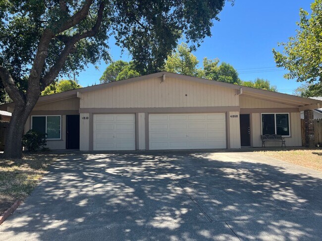 Building Photo - Cowell 4808-4810 Unit 4810
