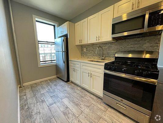 Building Photo - 2 bedroom in Bronx NY 10468 Unit 4A Rental