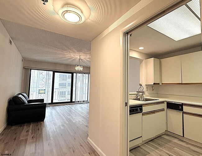 Photo - 3101 Boardwalk Unit 1012-2