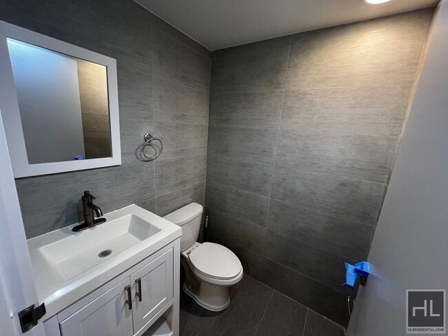 Photo - EAST 153 STREET Unidad A1