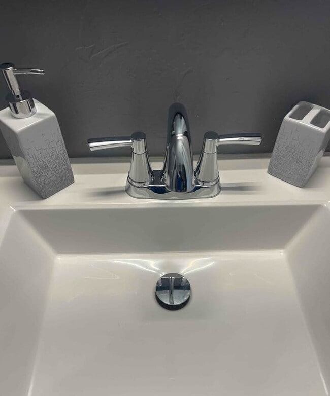 Photo - 1538 NE 42nd St