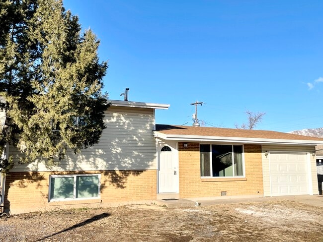 Photo - 564 W 5275 S