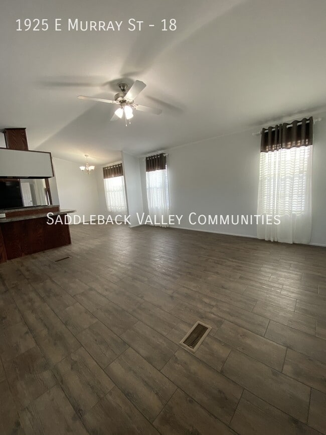 Photo - 1925 E Murray St