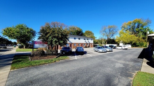 1808 Williamsburg Rd