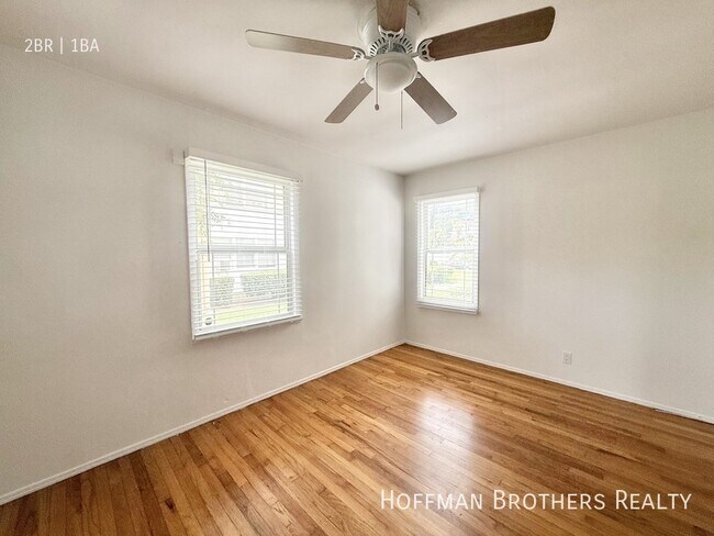 Photo - 2453 Silver Lake Blvd Unidad B