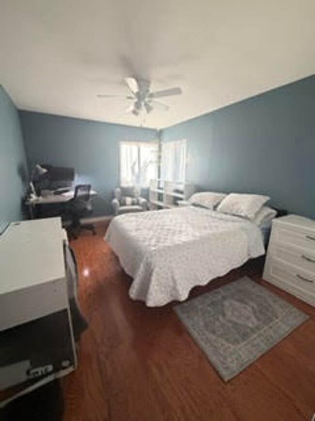 Photo - 4242 Briggs Ave