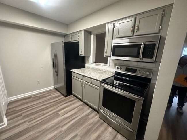 Photo - Beautiful Charlestowne Crossing Condo!