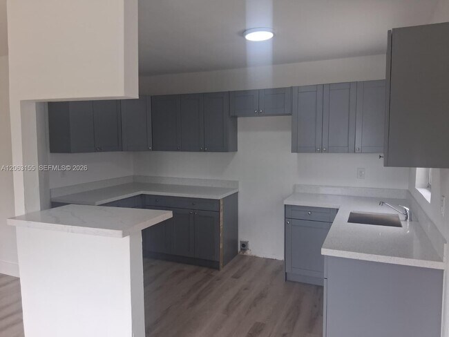 Photo - 250 NW 191st St