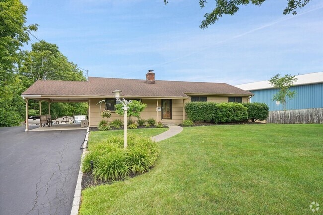 Building Photo - 112 Bucks Hollow Rd Rental