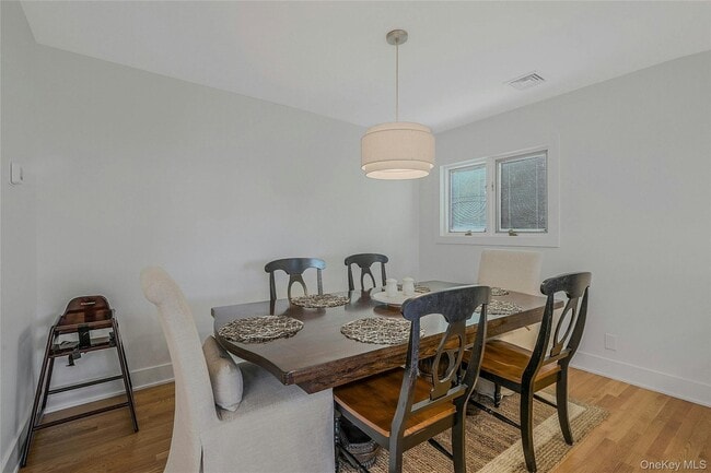 Photo - 3 Old Town Ln