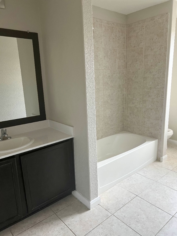 Photo - 132 Collin St