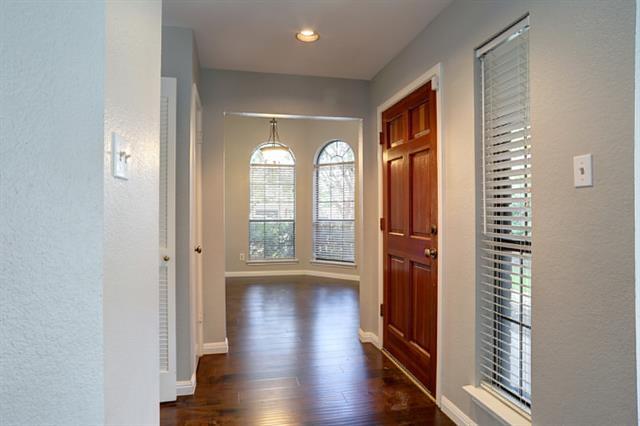 Photo - 3852 Beaumont Ln