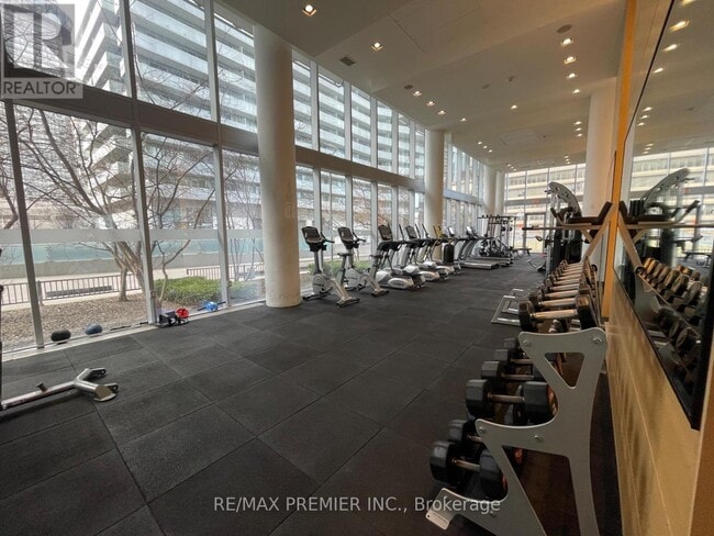 Photo - 29 Queens Quay E Unit 809