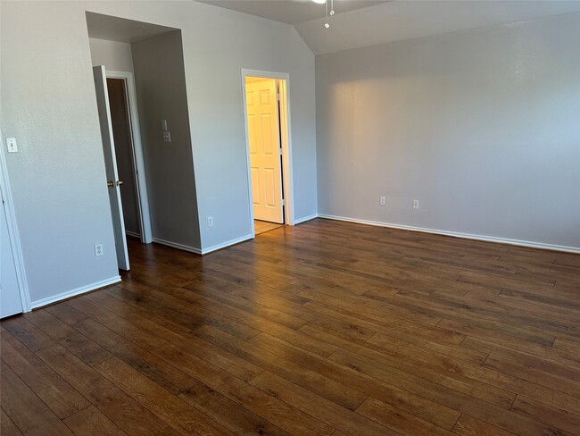 Photo - 16518 Cairngrove Ln