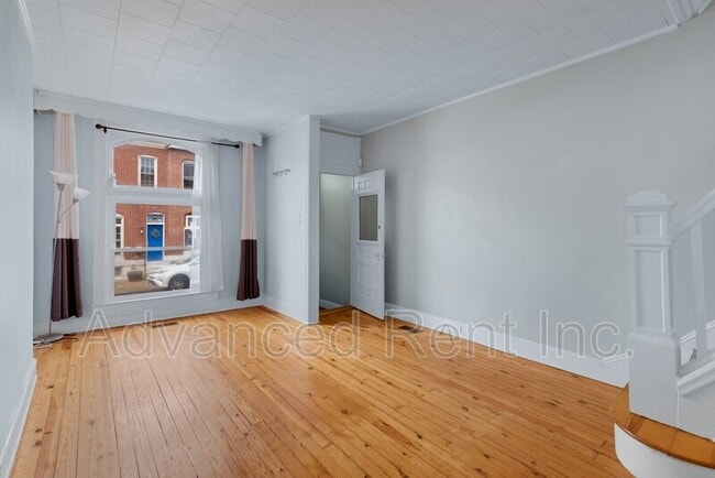 Photo - 415 S Robinson St