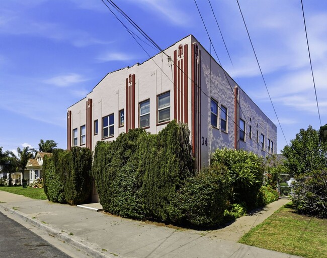 Building Photo - 34 Sudden St Unit 1