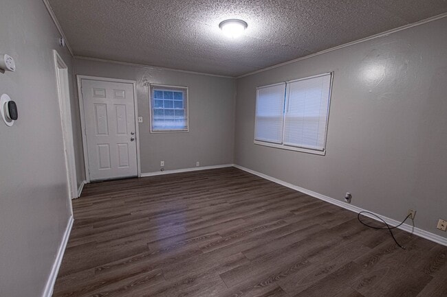 Photo - 3 Bedroom/1 Bathroom House For Rent
