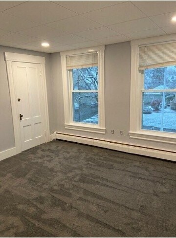 37 Salmon St