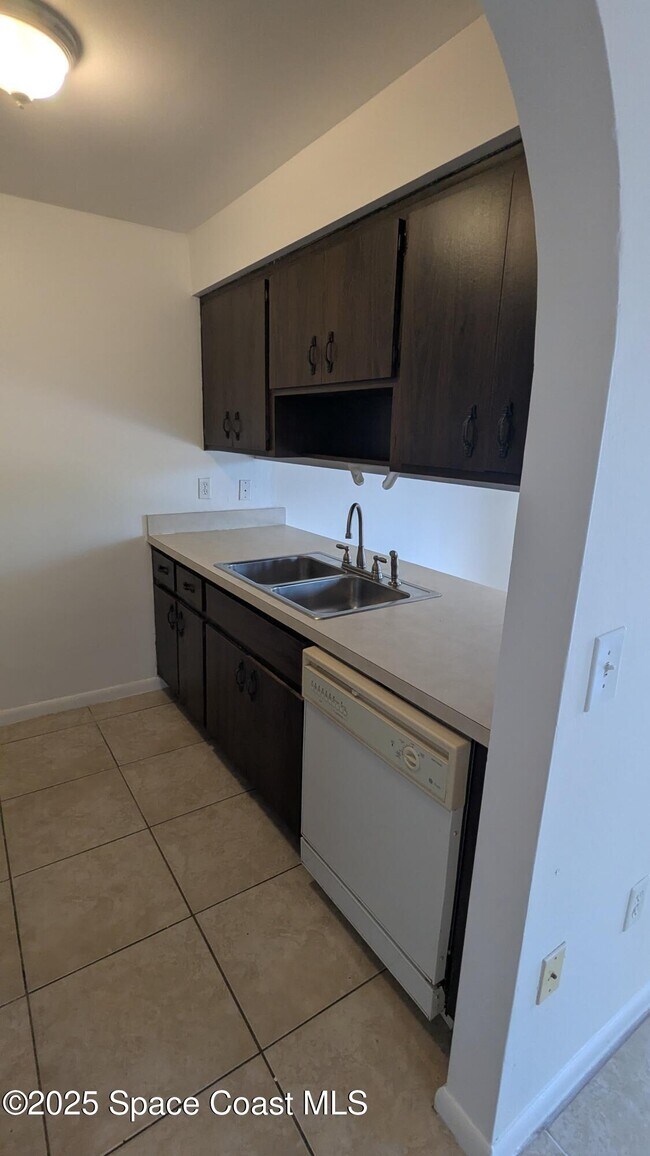 Photo - 215 San Juan Cir