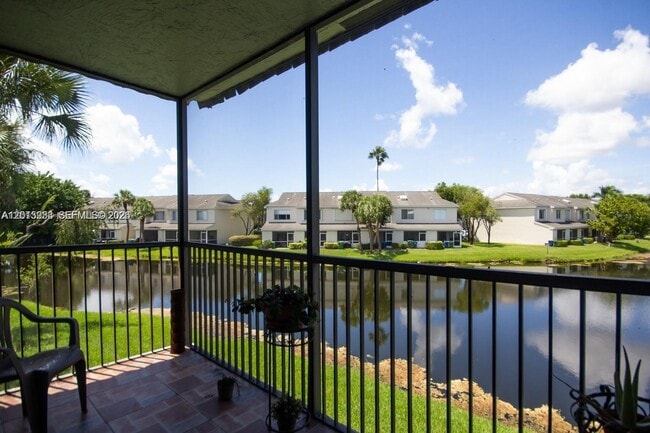 Photo - 16561 Blatt Blvd Unit 201