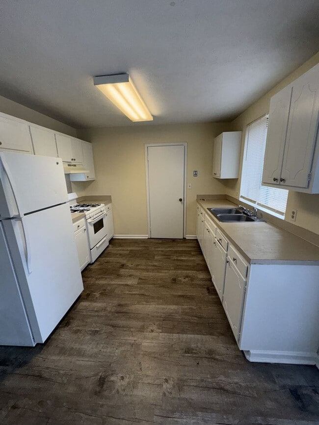 Photo - 1127 Harness Dr