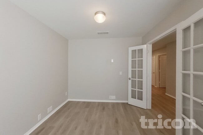 Photo - 206 Bison Meadow Dr