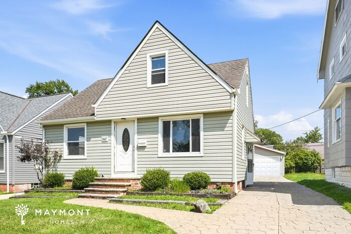 Photo - 5167 Thomas St