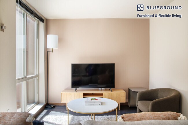 Photo - 1525 Harvard Ave Unit FL6-ID621