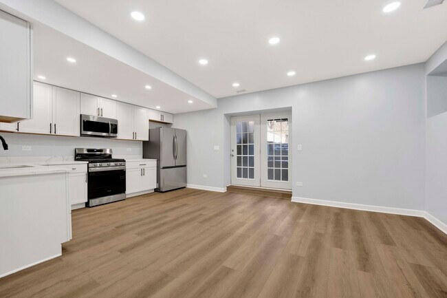 Photo - 2329 N Geneva Terrace