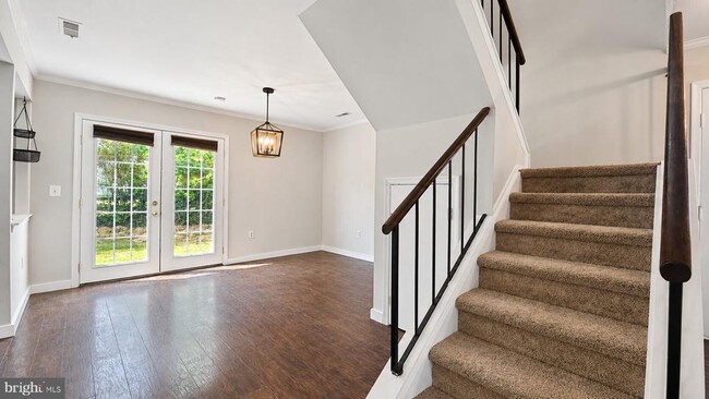 Photo - 3447 Iris Pl