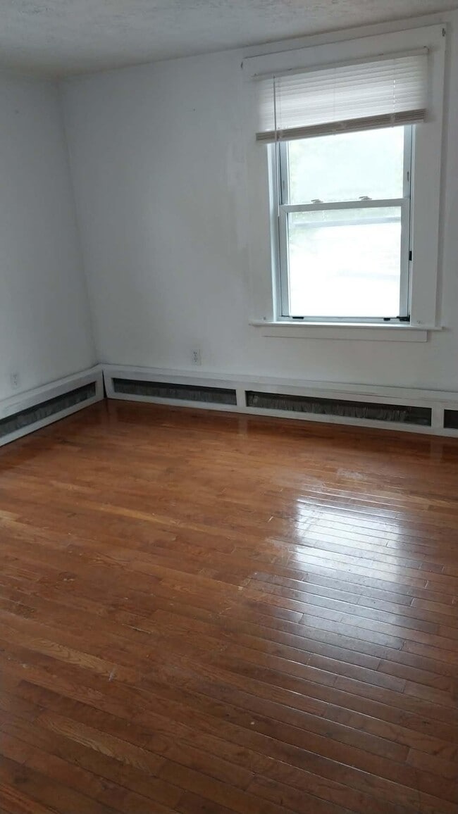 Photo - 320 N Colony Rd Unit 2
