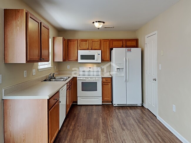 Photo - 1307 Jordans Pond Ln