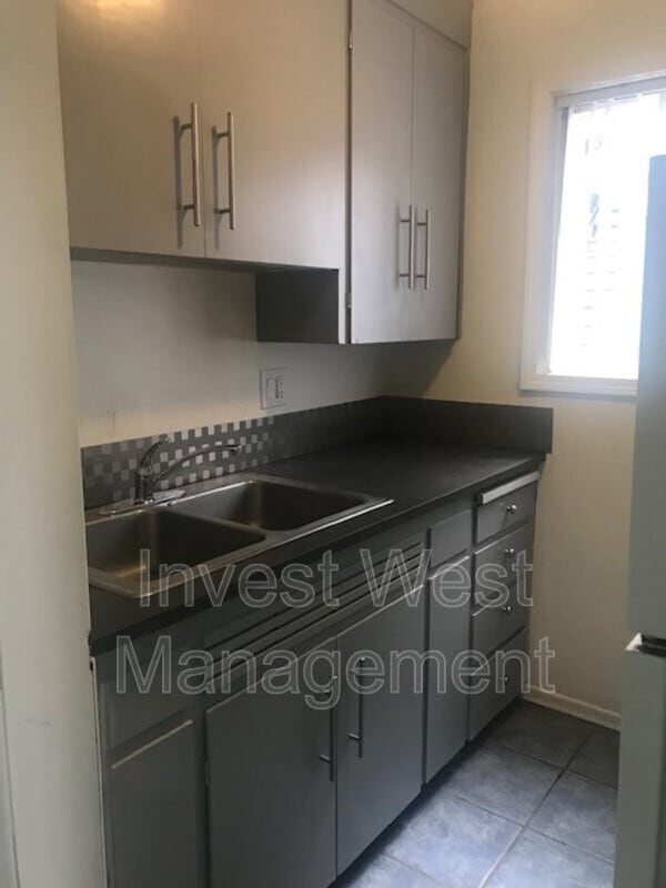 Photo - 1630-1611 11th Ave