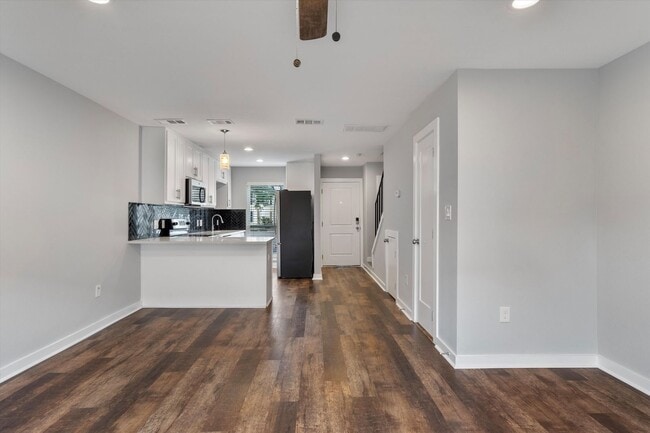 Photo - 3810 Southway Dr