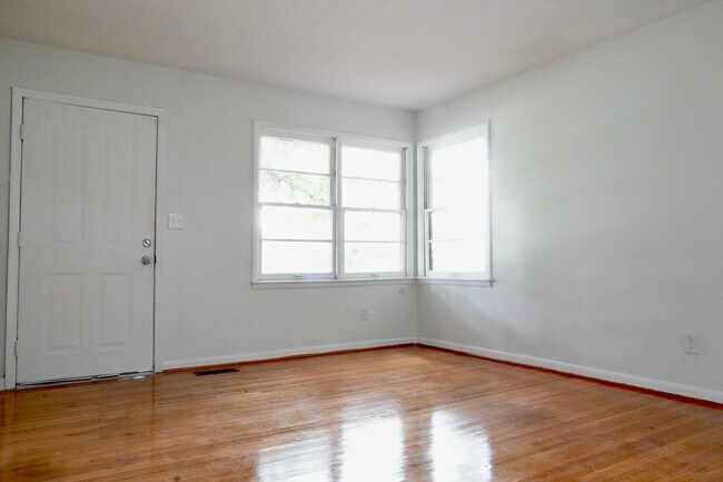 Photo - 1608 1st St NW