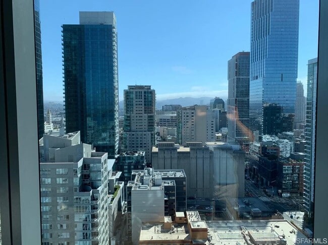 Building Photo - 338 Main St