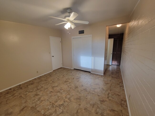 Photo - 3423 E Flower St