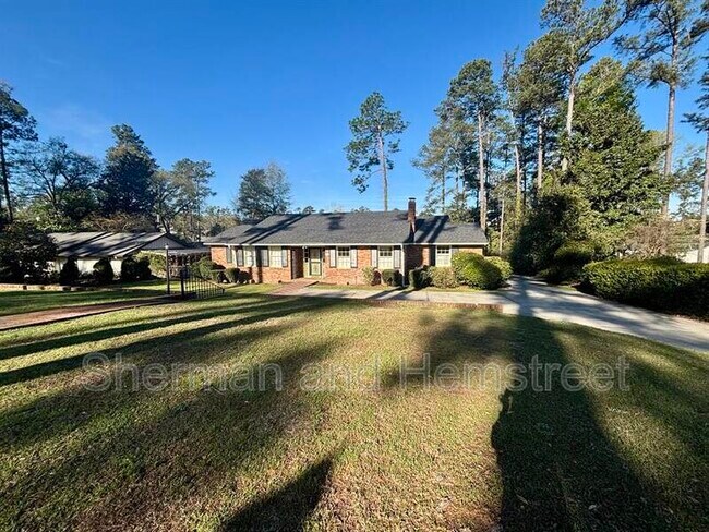 Photo - 807 Barrett Ln