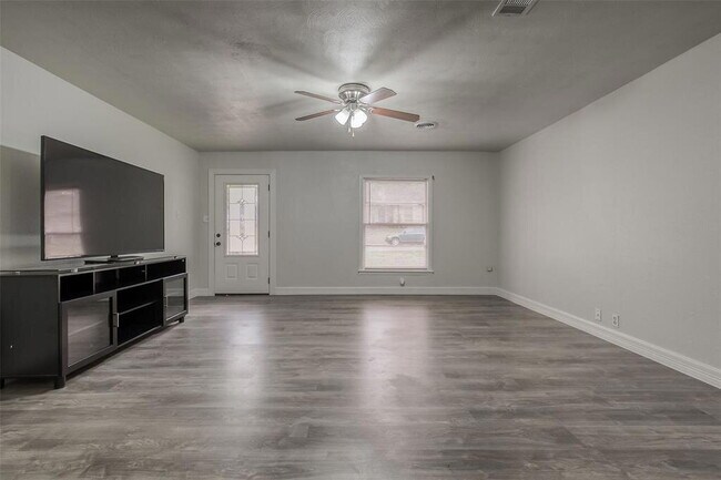Photo - Recently Remodeled 3-Bedroom Home with Gat...