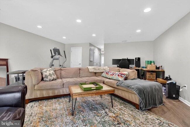 Photo - 2713 Prospect Hill Dr