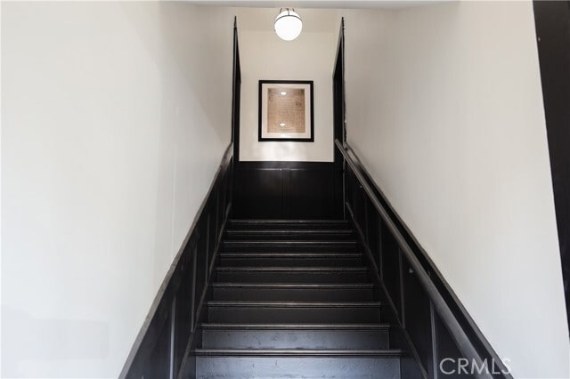 Photo - 1033 Gladys Ave