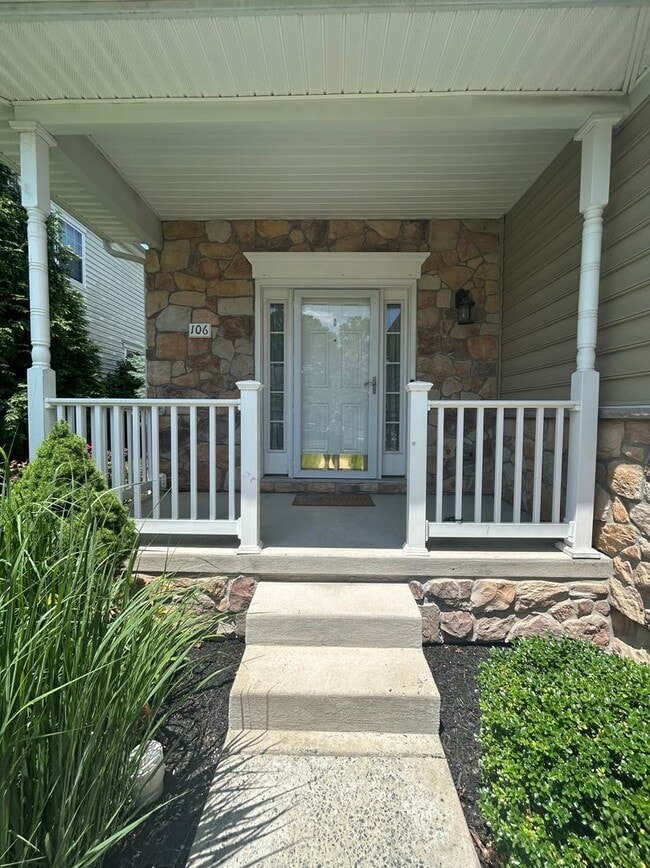 Photo - 106 Sirius Dr